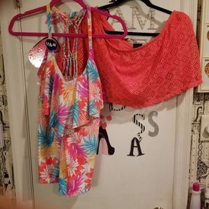 Womens 2 piece bathing suit size 16 top and 18 bottom.